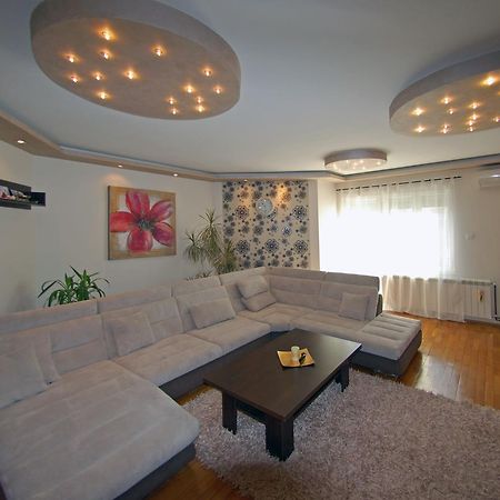 Franstal Apartments Βελιγράδι Εξωτερικό φωτογραφία