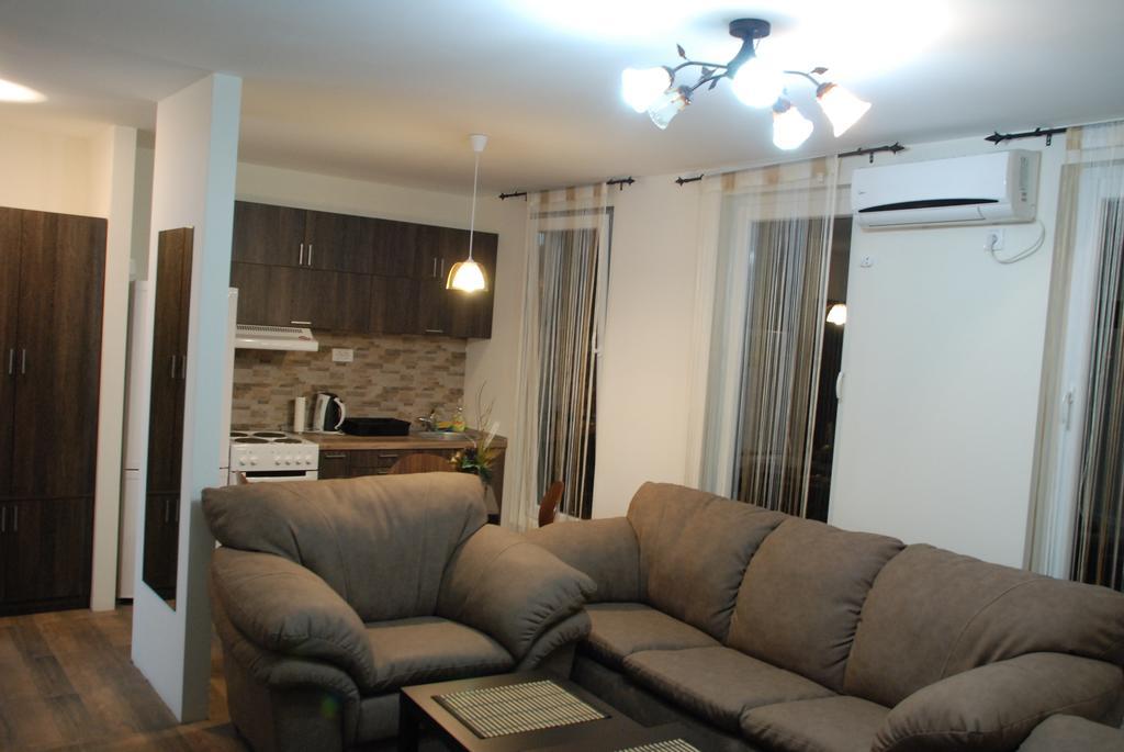 Franstal Apartments Βελιγράδι Δωμάτιο φωτογραφία